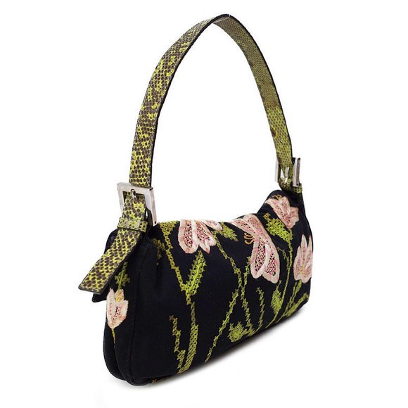 Fendi Baguette Shoulder Bag - Picture 2 of 9